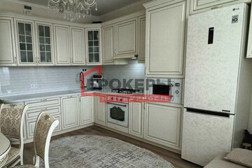 2-к квартира, 70,4 м², 2/9 эт.
