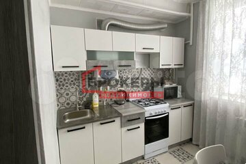 1-к квартира, 30 м², 1/5 эт.