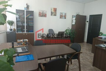 Помещение своб.назн., 32,9 м², 3/3 эт.