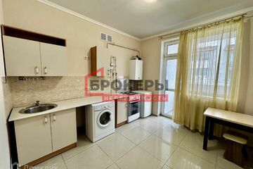 1-к квартира, 40 м², 5/5 эт.