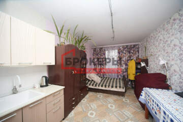 Комната, (всего 10 ком.), 17,4 м², 2/5 эт.