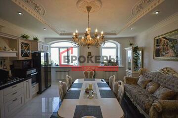 3-к квартира, 124 м², 3/8 эт.