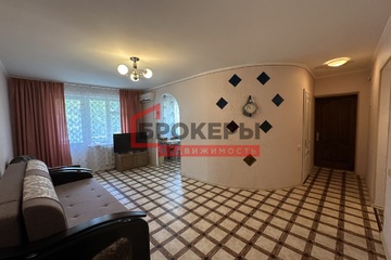 3-к квартира, 60 м², 4/4 эт.