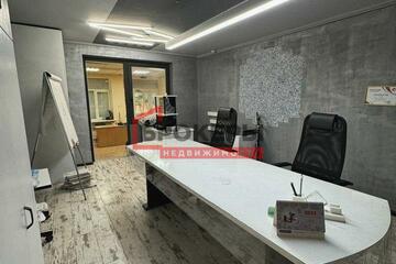 Помещение своб.назн., 86 м², 1/5 эт.