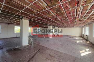 Помещение своб.назн., 200 м², 5/5 эт.