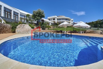 Дом, 3200 м², 4 эт.