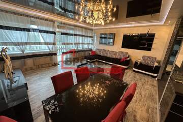 Дом, 203,9 м², 3 эт.