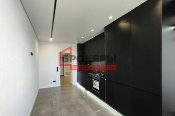 3-к квартира, 94 м², 8/8 эт.