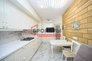 1-к квартира, 54 м², 3/12 эт.