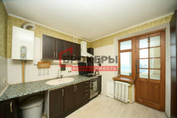 2-к квартира, 70 м², 5/5 эт.