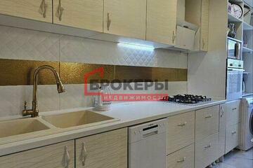 3-к квартира, 70,9 м², 7/10 эт.