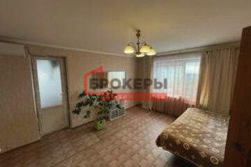 1-к квартира, 40 м², 9/9 эт.