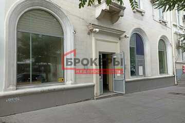 Помещение своб.назн., 294 м², 1/3 эт.