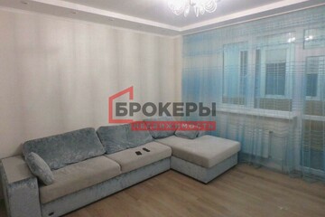 2-к квартира, 53 м², 8/10 эт.