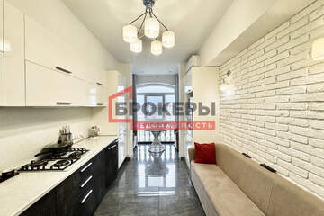 1-к квартира, 62 м², 3/8 эт.