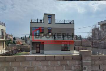 Дом, 247 м², 2 эт.