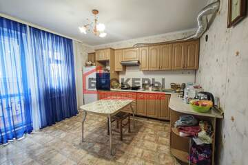 2-к квартира, 57 м², 4/12 эт.