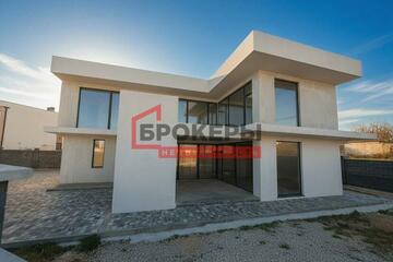 Дом, 276 м², 2 эт.