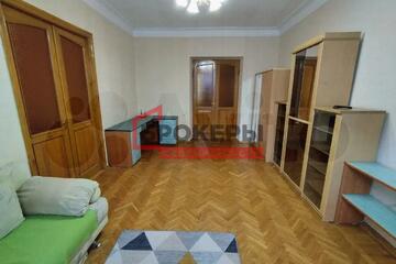 3-к квартира, 70 м², 3/3 эт.