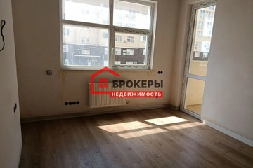 2-к квартира, 58 м², 3/10 эт.