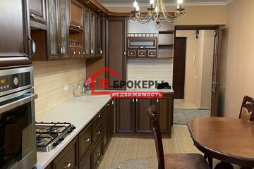2-к квартира, 68 м², 3/5 эт.
